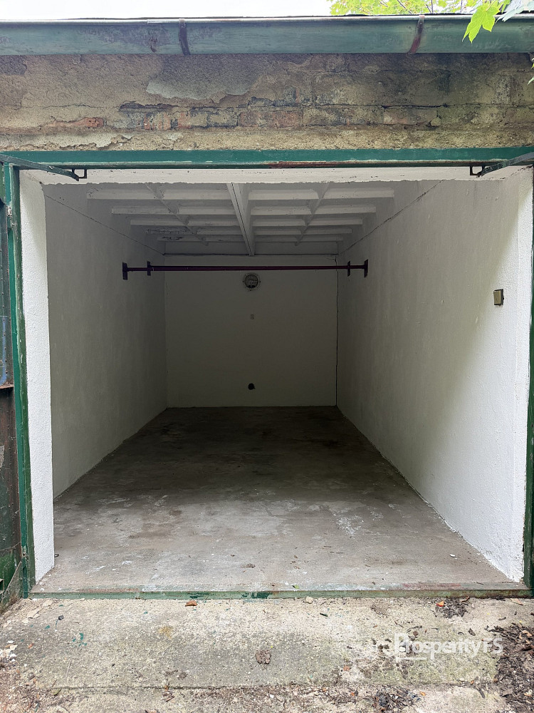 Pronájem garáže 21 m2, Slaný – fotografie 2