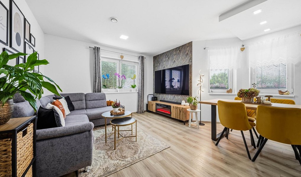 Prodej domu 158 m² s pozemkem 685 m², České Meziříčí – náhled fotky 2