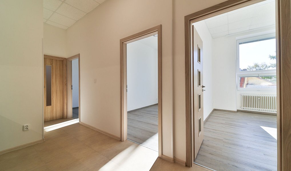 Pronájem bytu 3+1 56 m², Mariánské Lázně – náhled fotky 13
