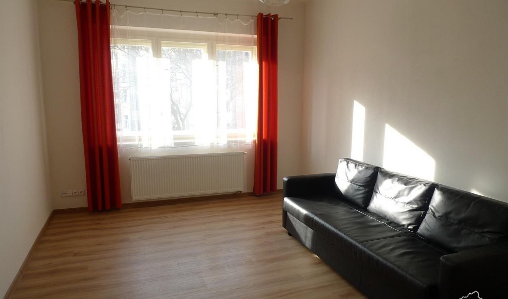 Pronájem bytu 2+kk 46 m², Praha – náhled fotky 3