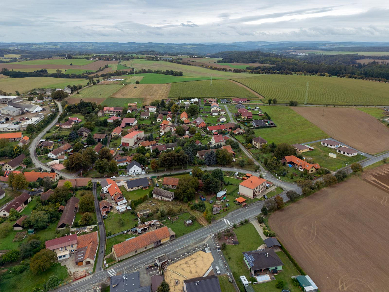 Prodej stavebního pozemku 800 m² – fotografie 4