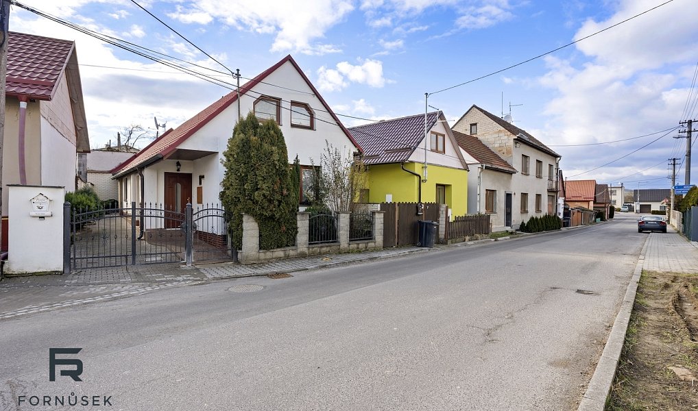 Prodej domu 93 m² s pozemkem 122 m², Zlechov – náhled fotky 25