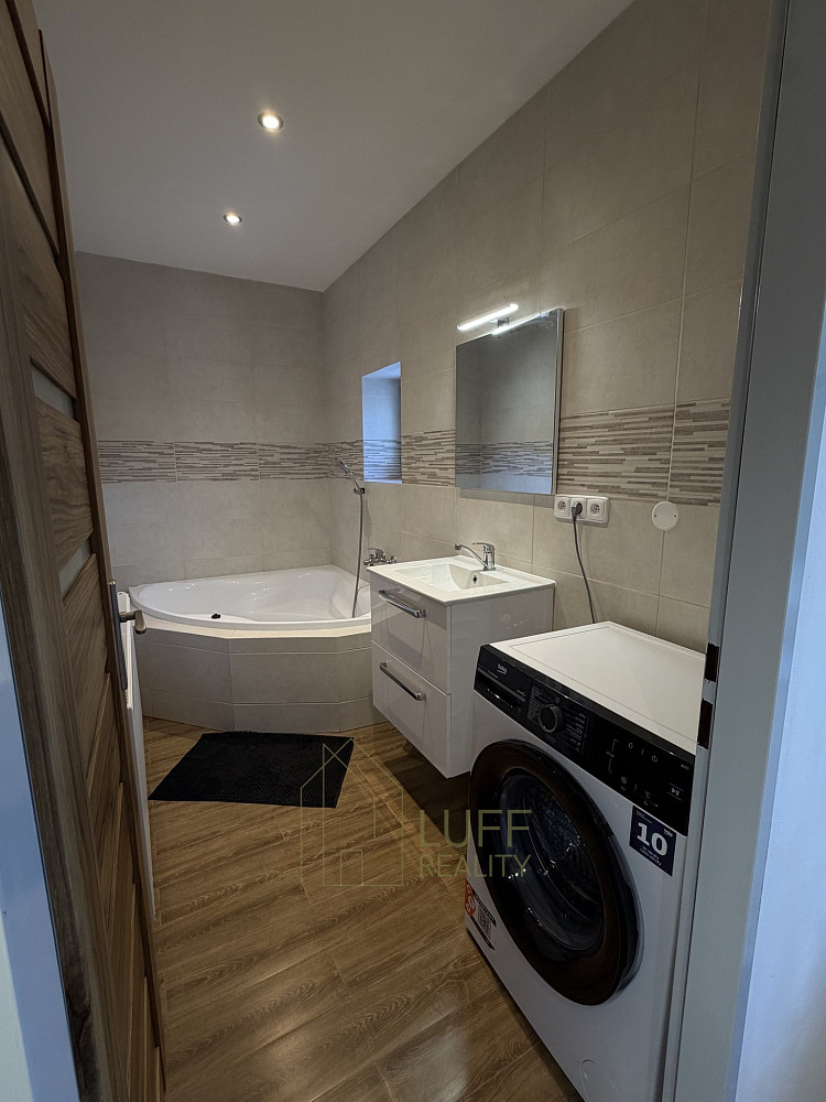 Pronájem bytu 3+1 63 m² – fotografie 3