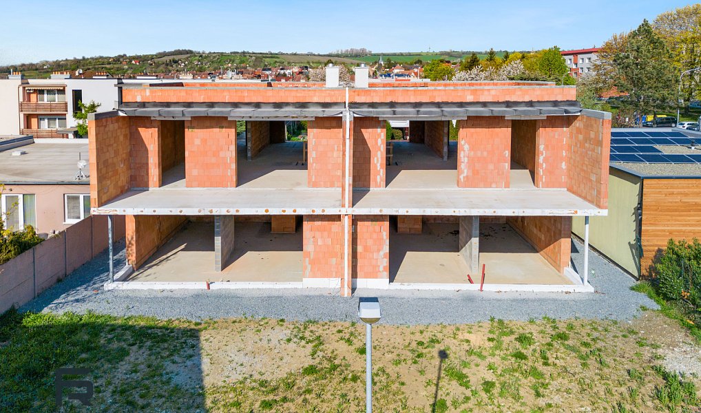 Prodej domu 235 m² s pozemkem 327 m², Uherské Hradiště – náhled fotky 3