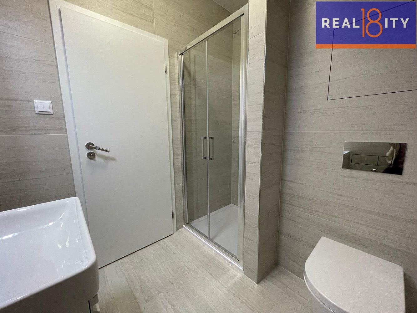 Pronájem bytu 1+kk 35 m² – fotografie 4