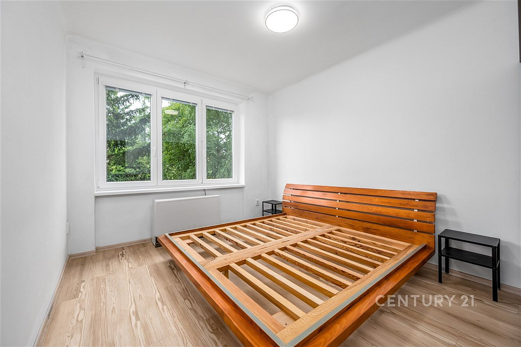 Pronájem bytu 2+kk 54 m² — photo 2