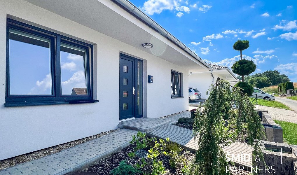 Prodej domu 115 m² s pozemkem 505 m², Žleby – náhled fotky 32