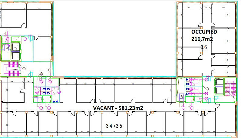 Pronájem kanceláře 243 m² – fotografie 3