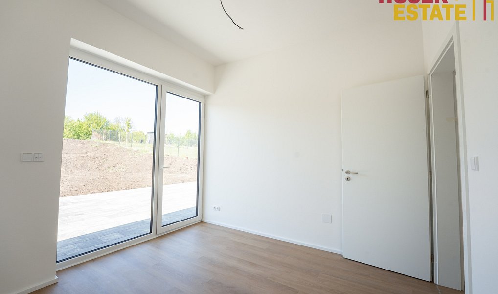 Prodej domu 197 m² s pozemkem 737 m², Holubice – náhled fotky 15