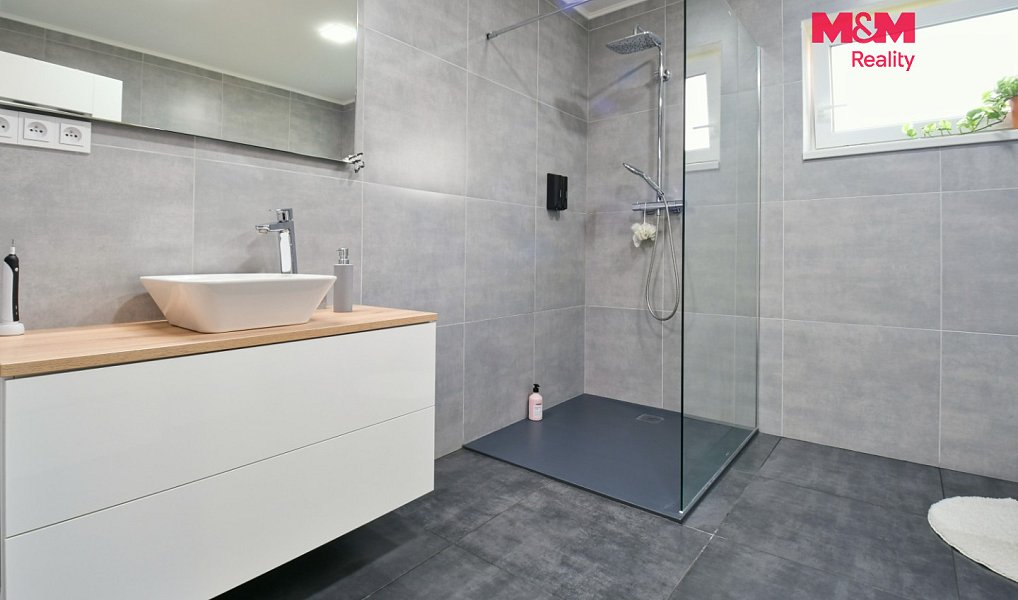 Prodej domu 114 m² s pozemkem 1 967 m², Valy – náhled fotky 12
