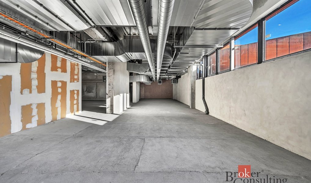 Pronájem obchodních prostor 1 173 m², Hradec Králové – náhled fotky 19