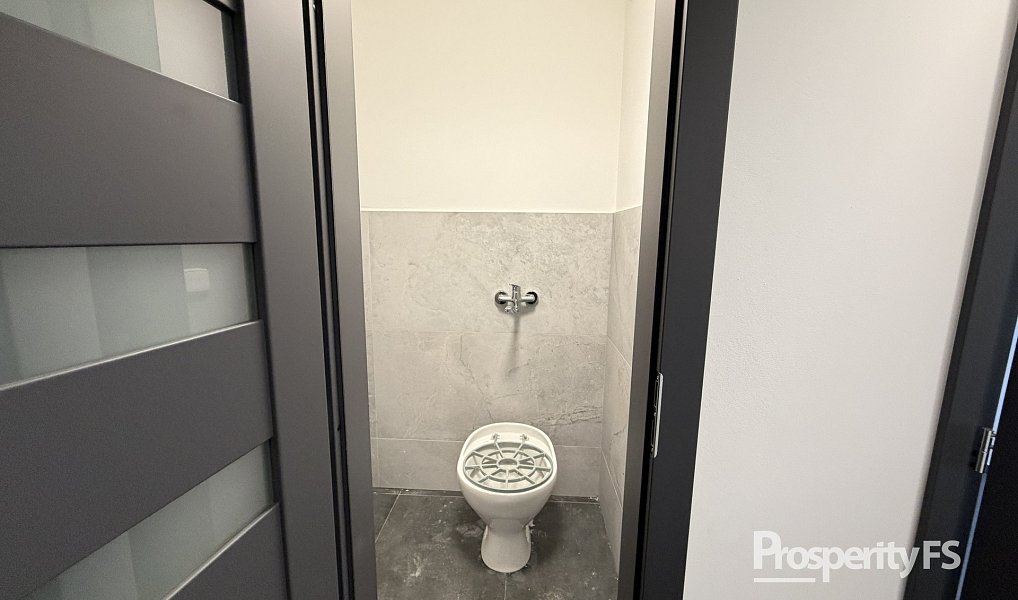 Pronájem komerčního objektu (jiného typu) 54 m², Bystřice – náhled fotky 13