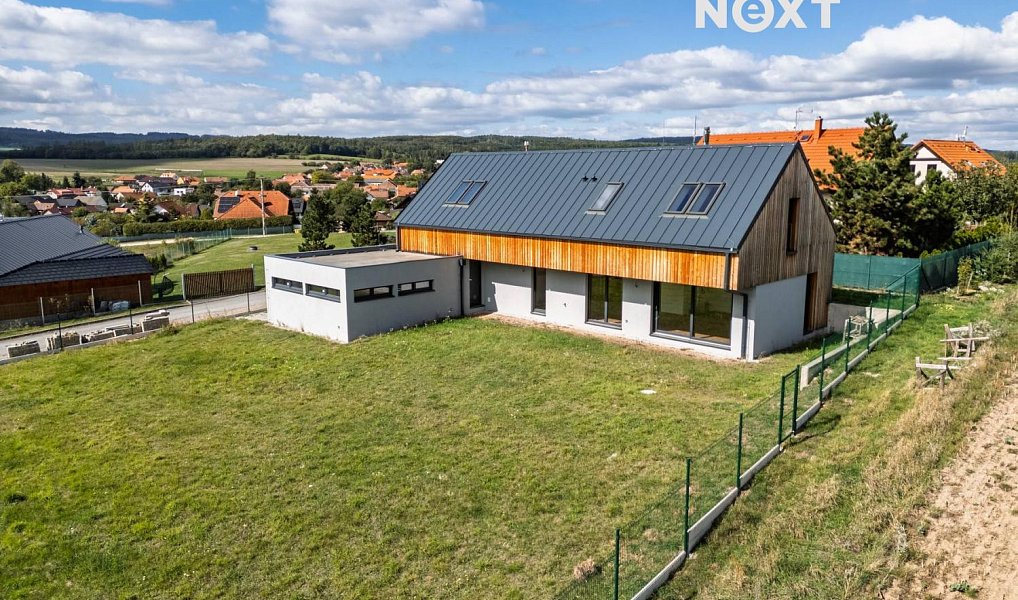 Prodej rodinného domu, 214 m², Beroun, Březová