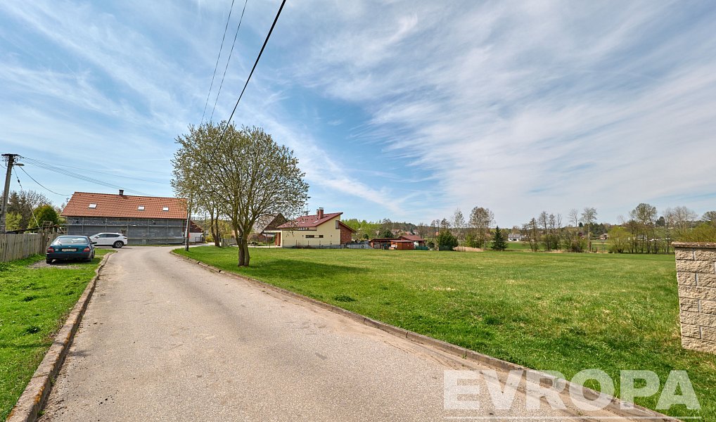 Prodej stavebního pozemku 1 601 m², Býšť – náhled fotky 8