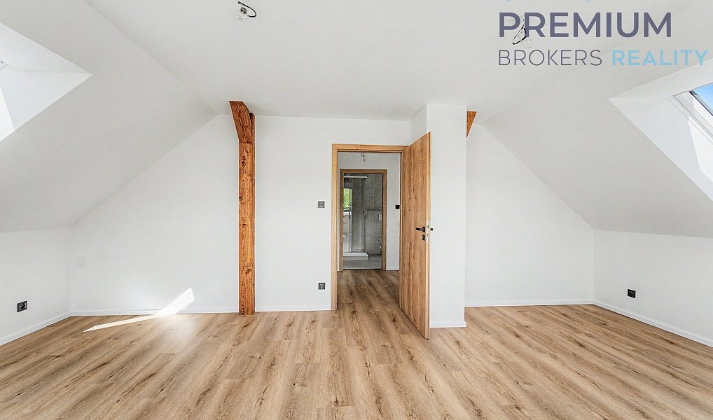 Prodej domu 102 m² s pozemkem 92 m², Nové Strašecí – náhled fotky 15