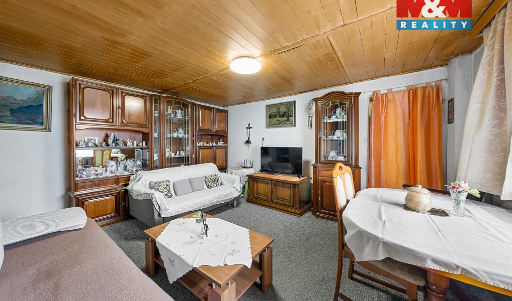 Prodej domu 248 m² s pozemkem 2 655 m², Strupčice – náhled fotky 3