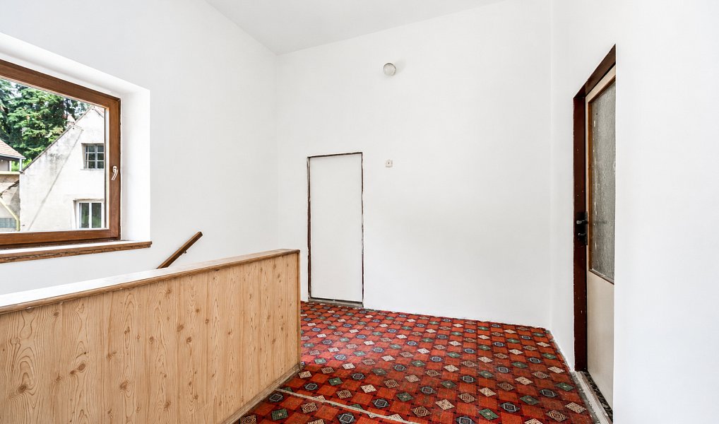 Prodej nájemního domu, činžáku 500 m², Únětice – náhled fotky 32