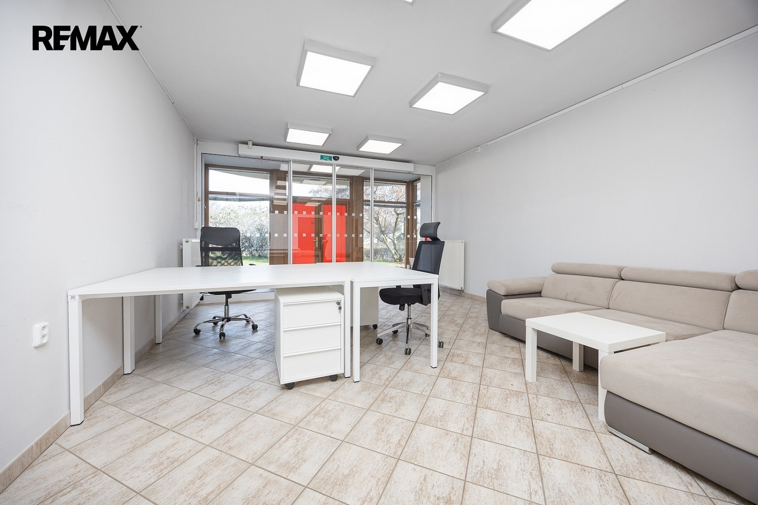 Pronájem obchodních prostor 120 m² — photo 3