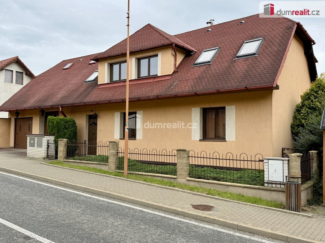 Prodej domu 100 m² s pozemkem 987 m²
