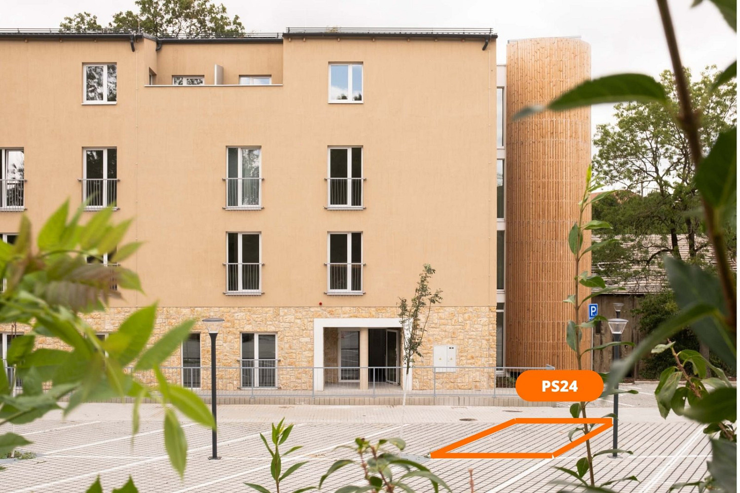 Prodej parkovacího stání u letiště václava havla praha — photo 3
