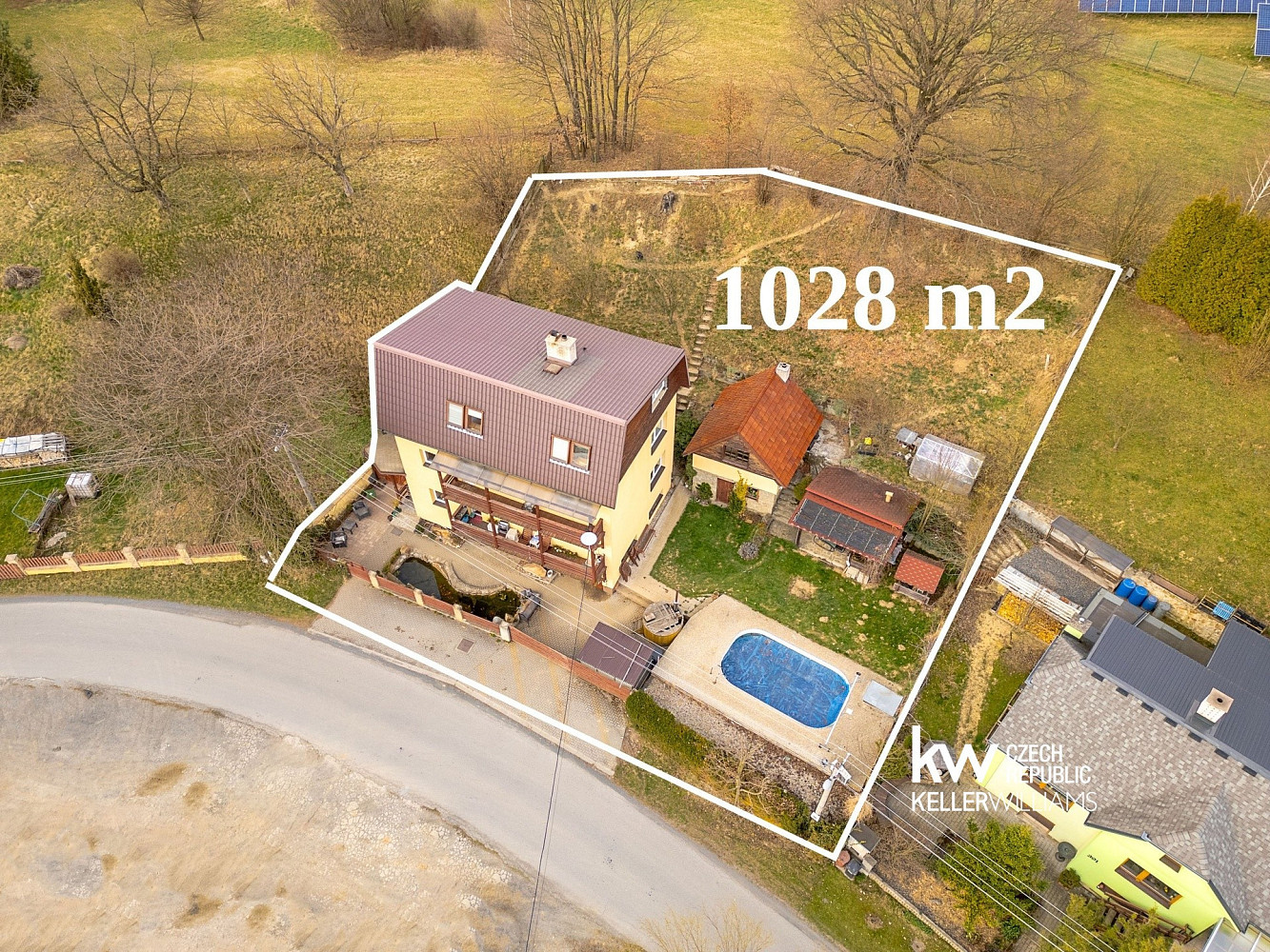 Prodej domu 251 m² s pozemkem 1 028 m² – fotografie 3