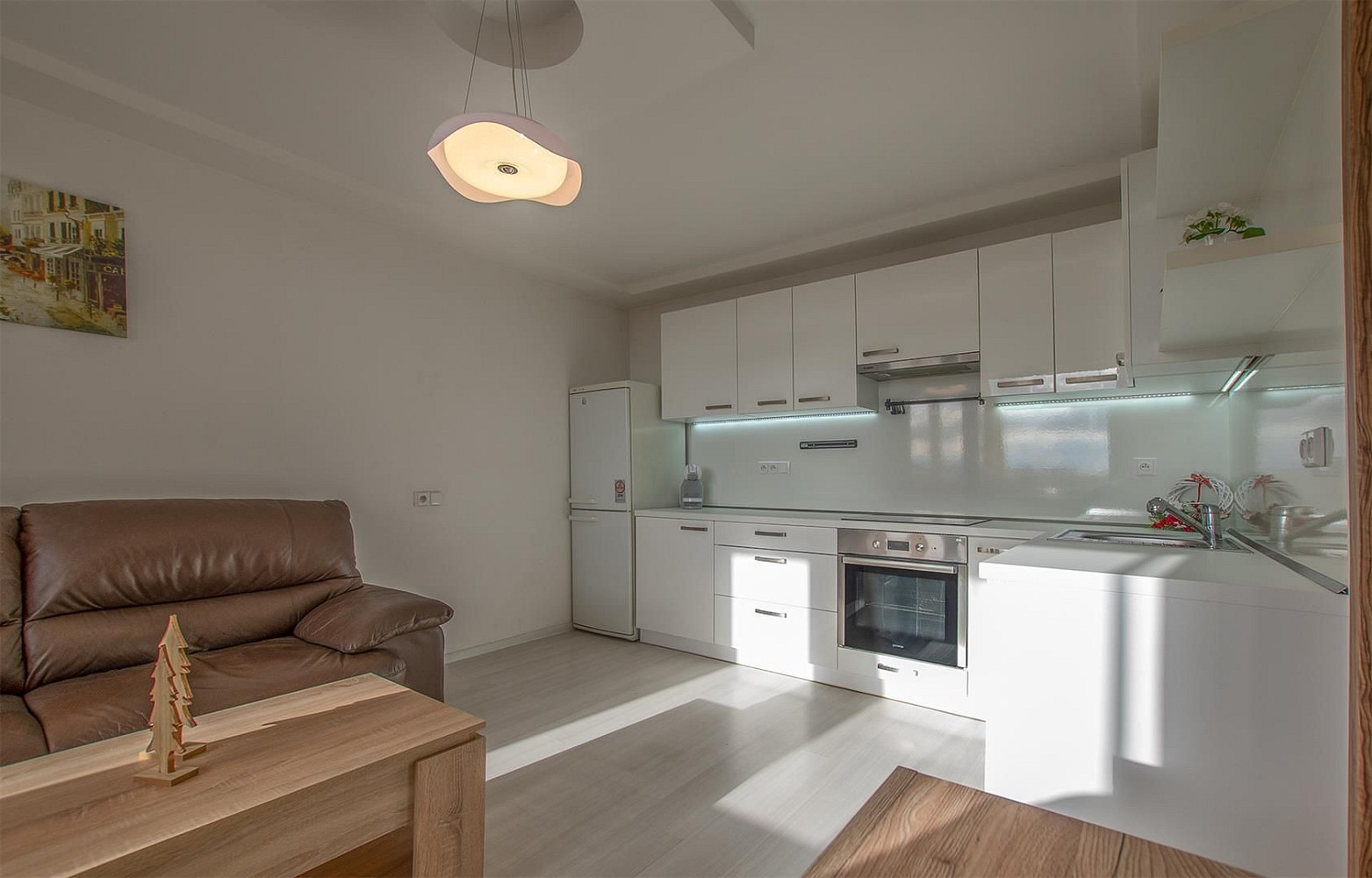 Pronájem bytu 2+kk 45 m² — photo 2