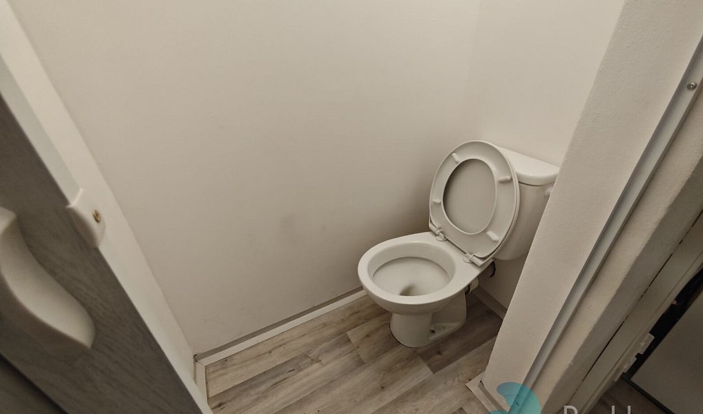 Pronájem bytu 1+kk 18 m², Kaplice – náhled fotky 9