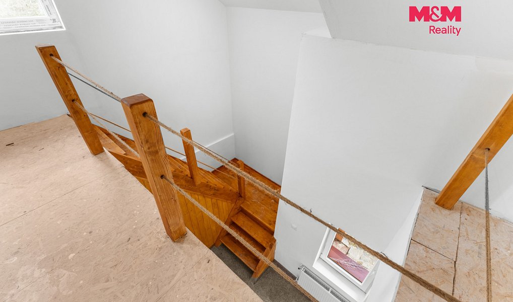 Prodej domu 288 m² s pozemkem 584 m², Peruc – náhled fotky 13