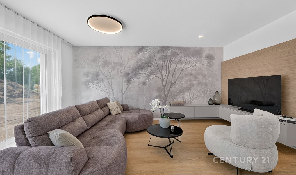 Prodej domu 150 m² s pozemkem 614 m², Kamenice – náhled fotky 5