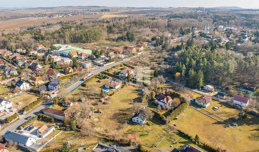 Prodej stavebního pozemku 1 151 m², Jesenice – náhled fotky 6