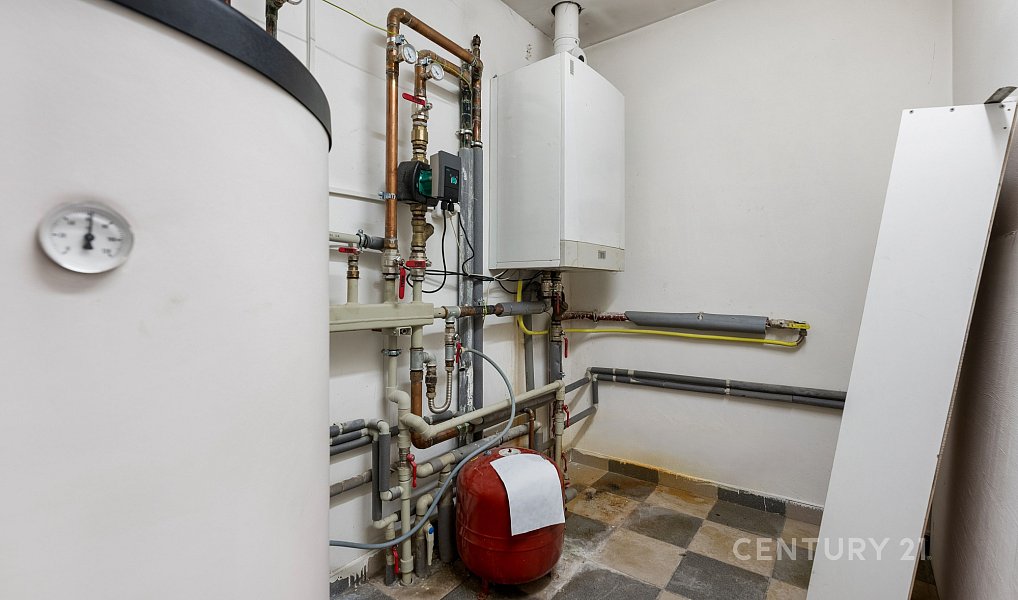 Prodej domu 1 500 m² s pozemkem 718 m², Rosice – náhled fotky 15