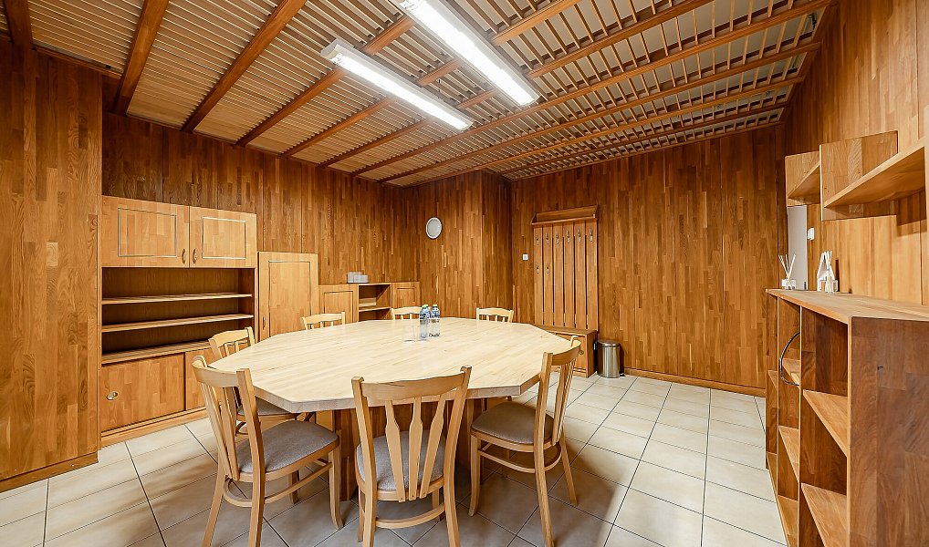 Pronájem kanceláře 648 m², Veselí nad Moravou – náhled fotky 8