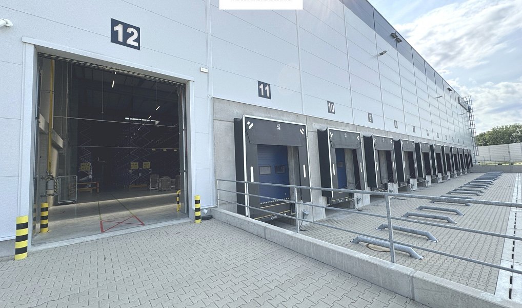 Pronájem výrobních prostor 15 630 m², Zákupy – náhled fotky 3