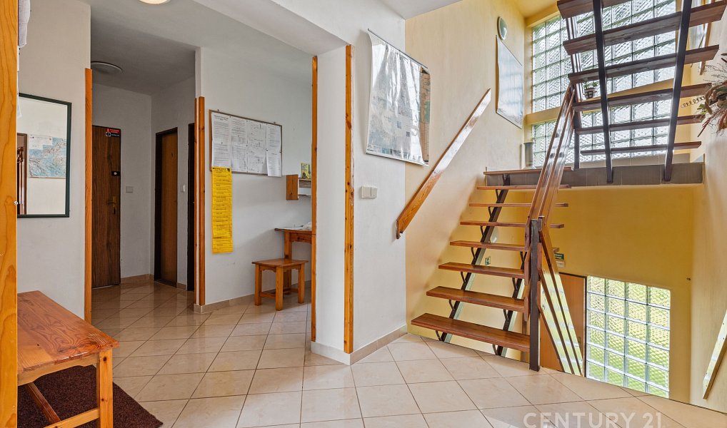 Prodej ubytovacího objektu 457 m², Letovice – náhled fotky 13