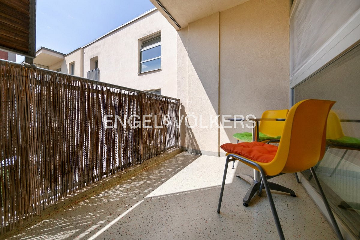 Pronájem bytu 1+kk 52 m² — photo 2