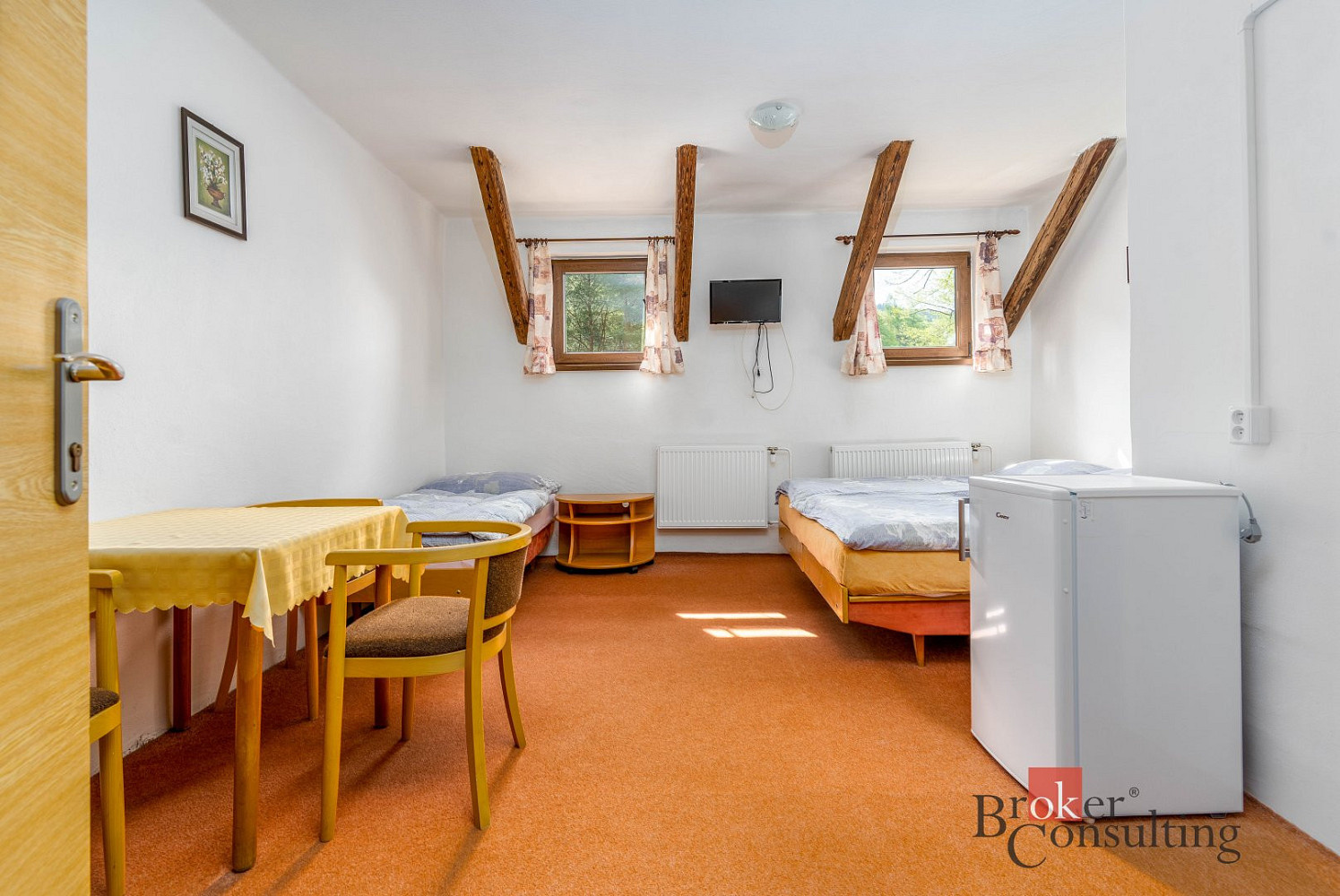 Prodej domu 620 m² s pozemkem 1 366 m² – fotografie 3