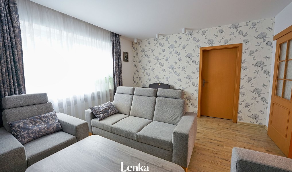 Prodej domu 249 m² s pozemkem 588 m², Ratíškovice – náhled fotky 8