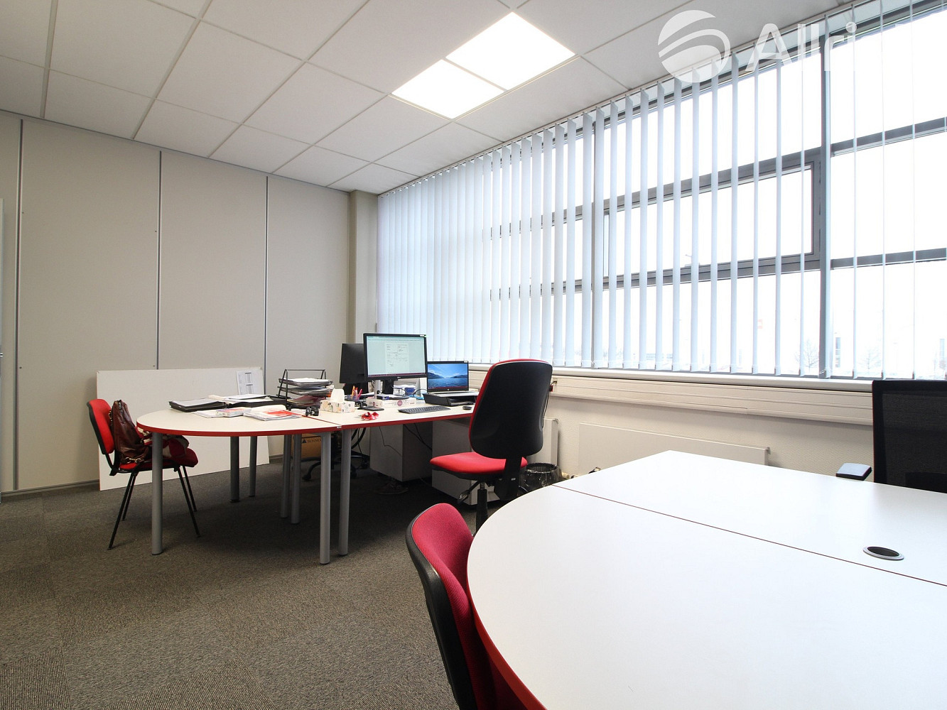 Pronájem kanceláře 481 m² — photo 2