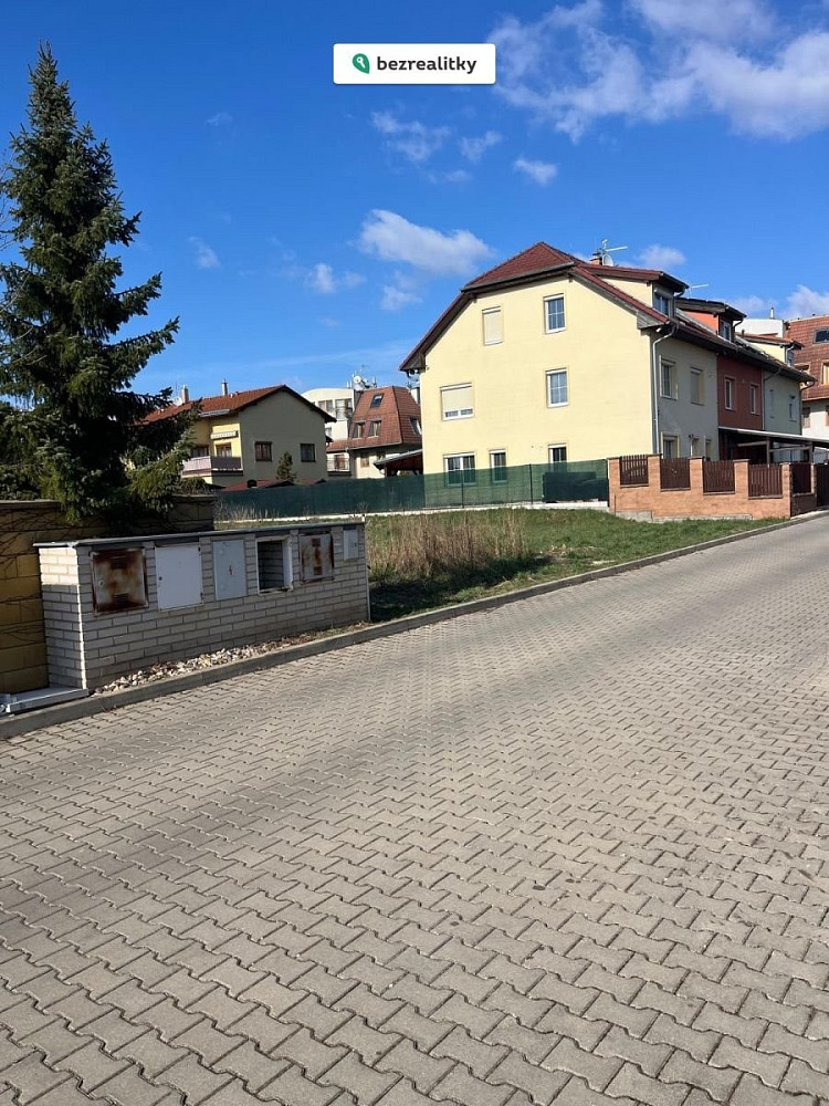 Prodej stavebního pozemku 805 m² – fotografie 5