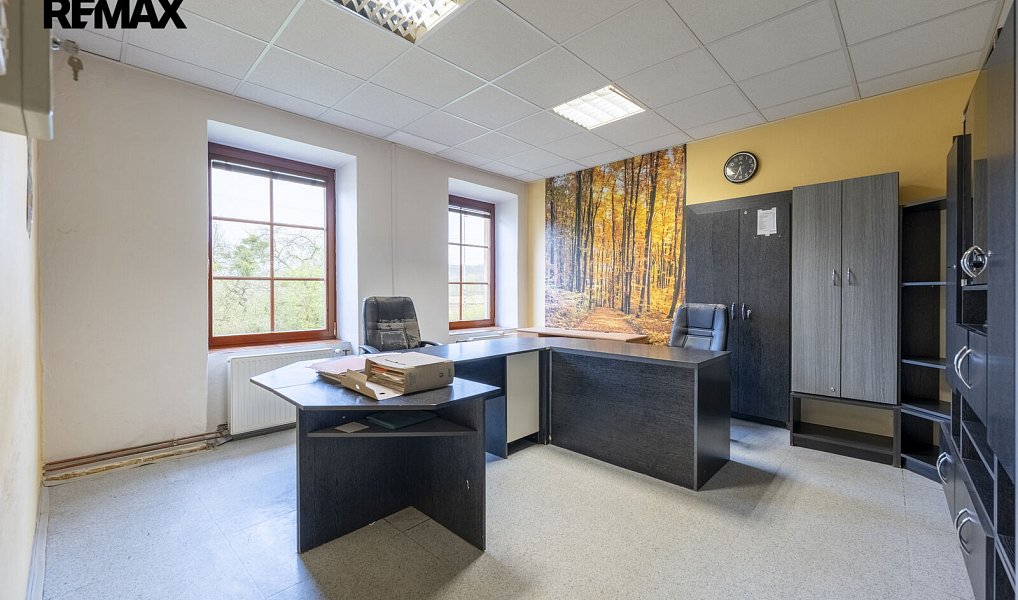 Prodej obchodních prostor 1 080 m², Jablůnka – náhled fotky 15