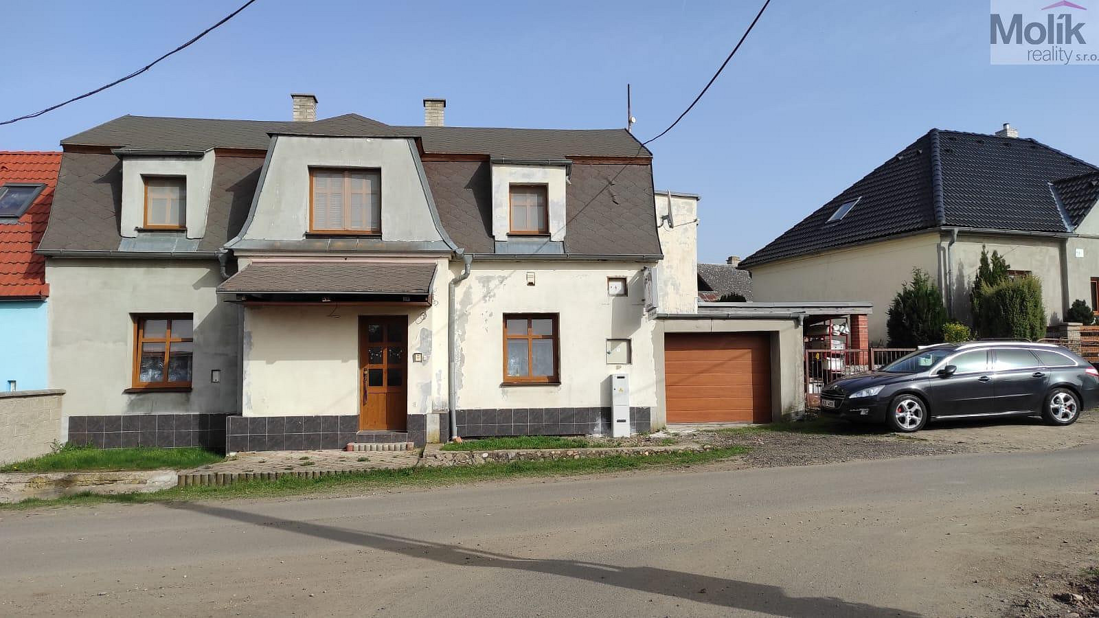 Prodej domu 240 m² s pozemkem 880 m²