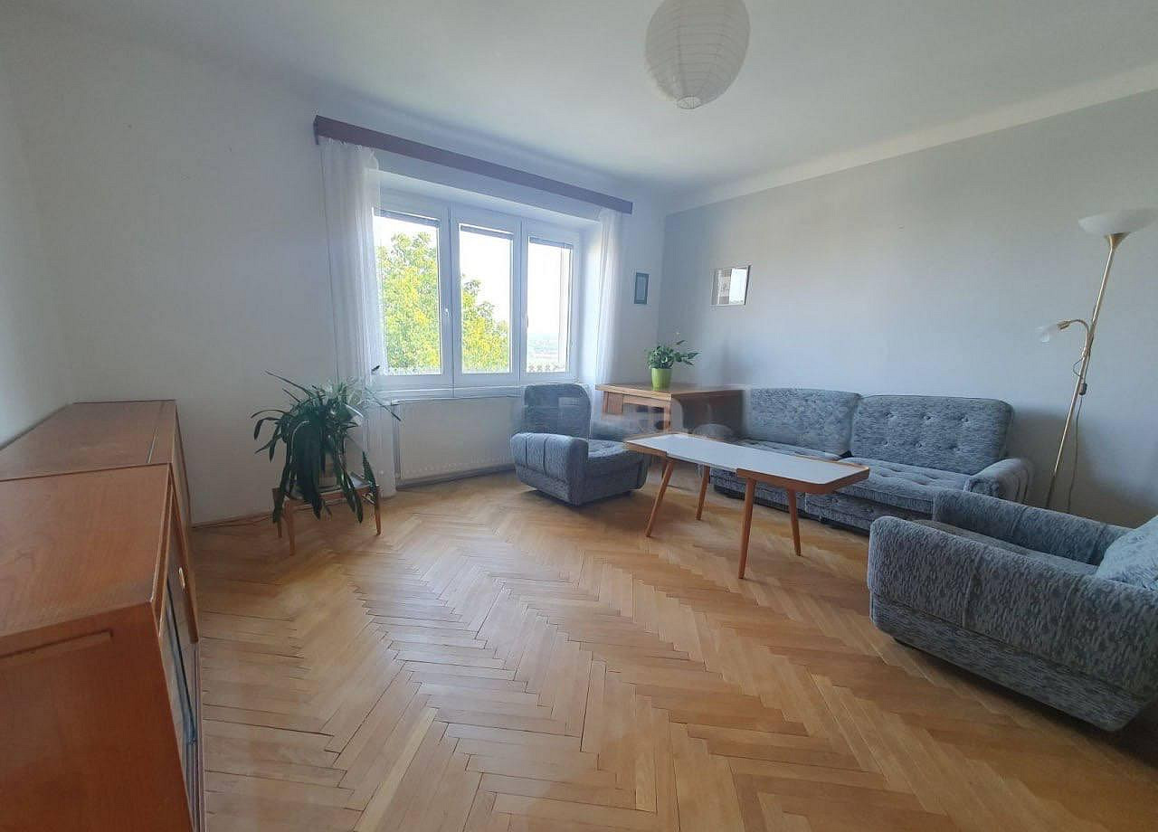 Pronájem bytu 4+1 125 m² — photo 4
