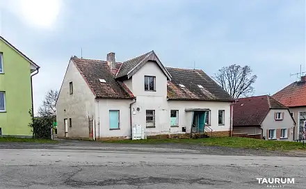 Prodej domu 525 m² s pozemkem 268 m², Roupov, okres Plzeň-Jih