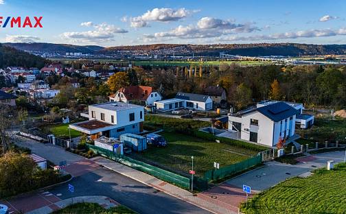 Prodej stavebního pozemku 754 m², Praha 5