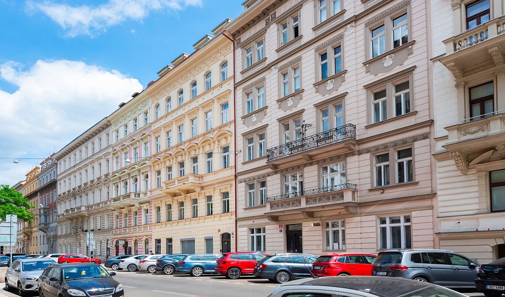 Prodej bytu 4+kk 173 m², Praha – náhled fotky 2