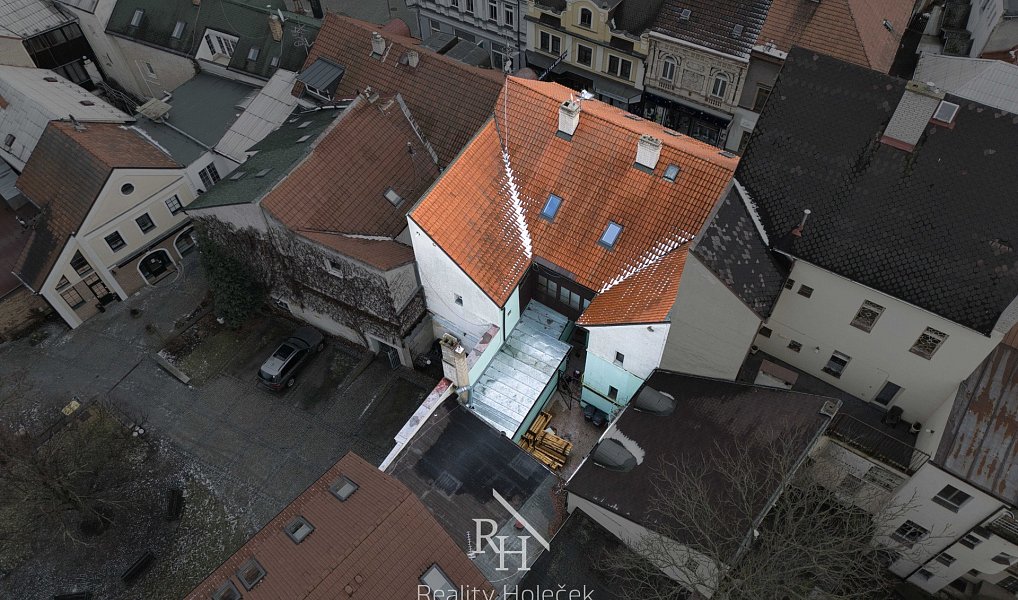 Prodej nájemního domu, činžáku 935 m², Kladno – náhled fotky 35