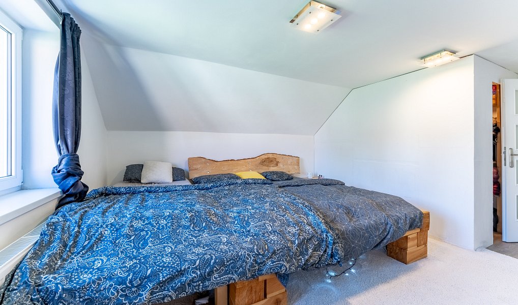 Prodej domu 162 m² s pozemkem 735 m², Horní Kruty – náhled fotky 15