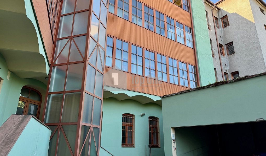 Prodej kanceláře 135 m², Praha – náhled fotky 16