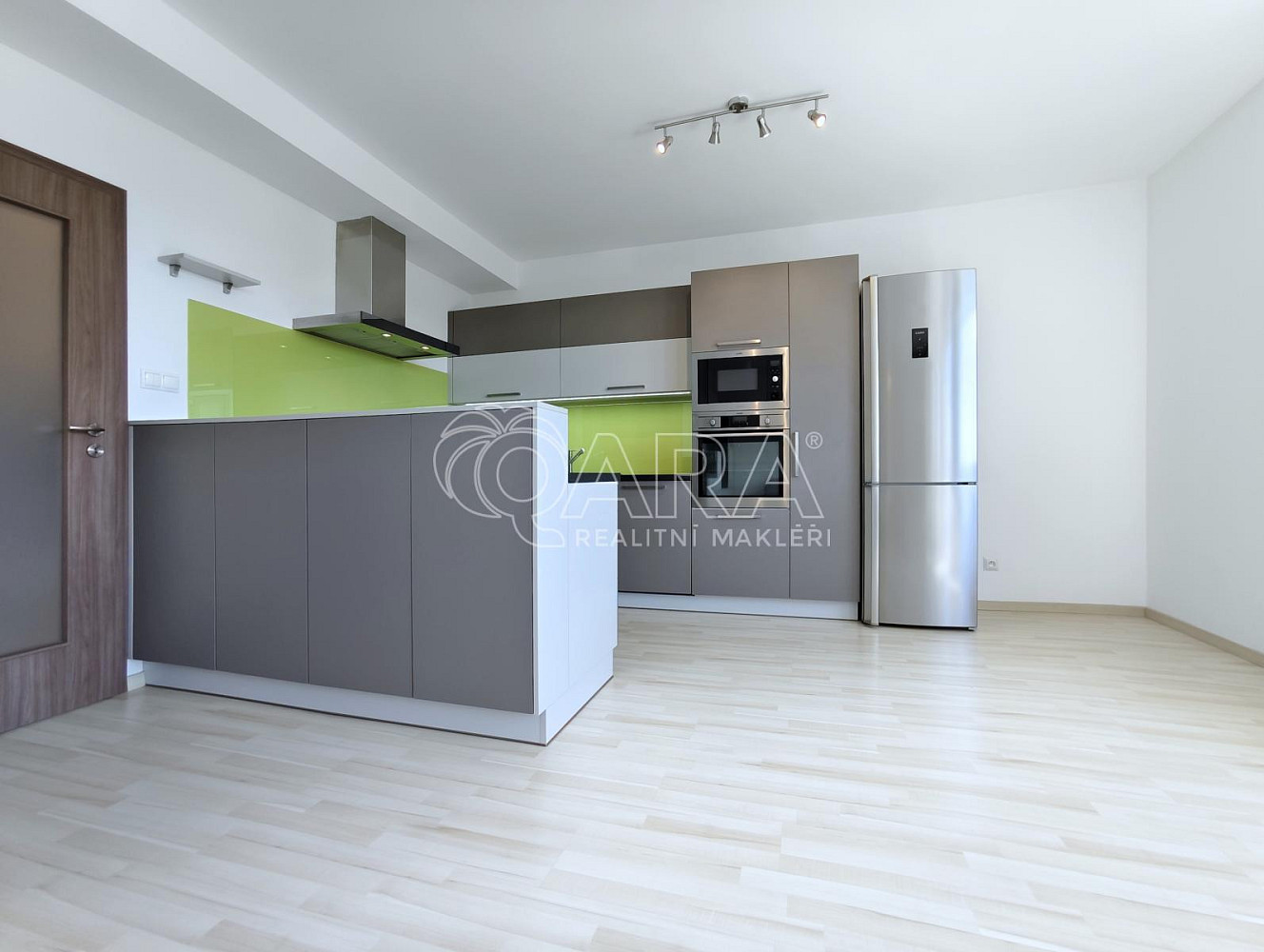 Pronájem bytu 3+kk 73 m² — photo 4