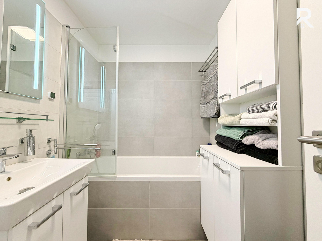 Pronájem bytu 2+kk 56 m² — photo 4